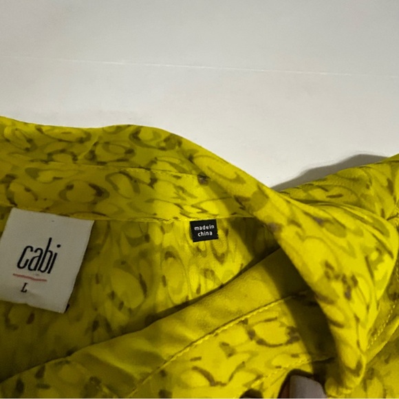 CAbi Green Ruffled Sleeveless Blouse with Bib Collar - Picture 4 of 5